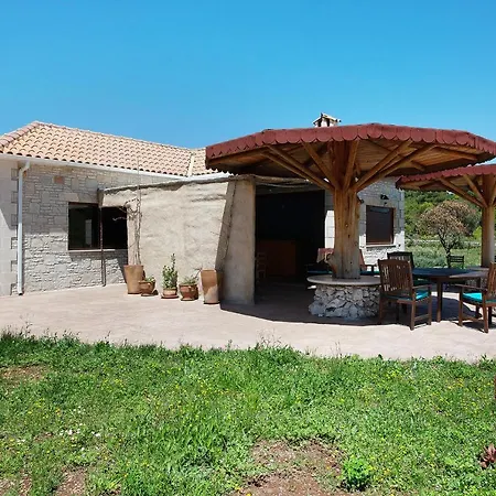 Wild Fig Retreat Thalassa And Loft 4*