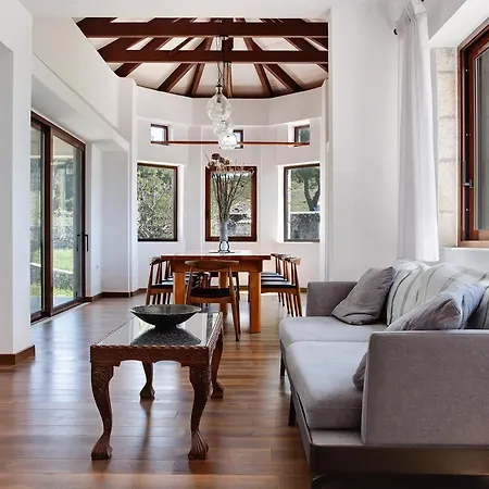 Wild Fig Retreat Thalassa And Loft Pensionat 4*